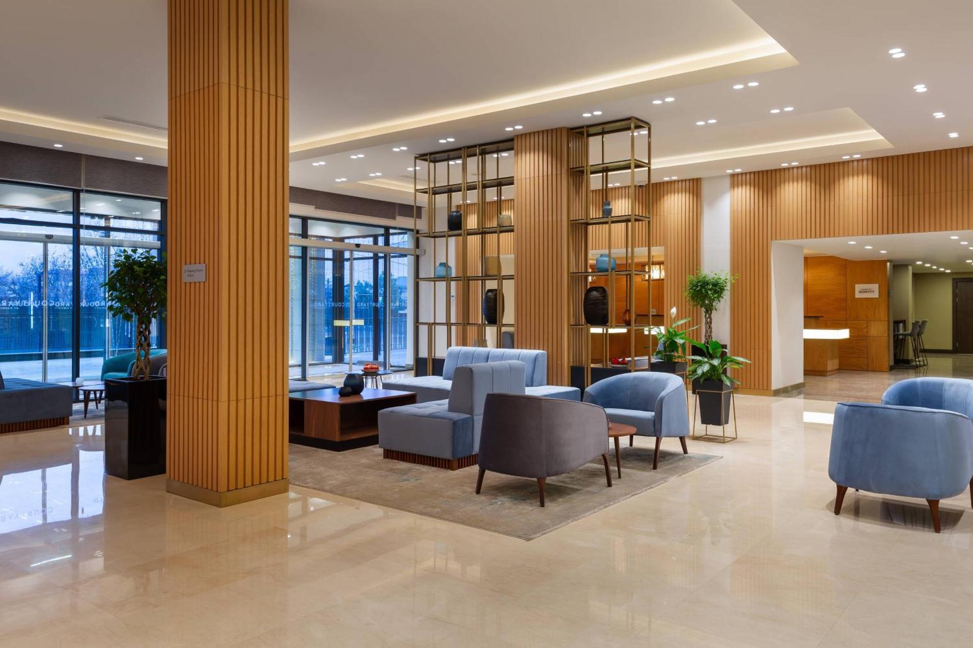 Courtyard By Marriott Tashkent Hotel Exterior foto